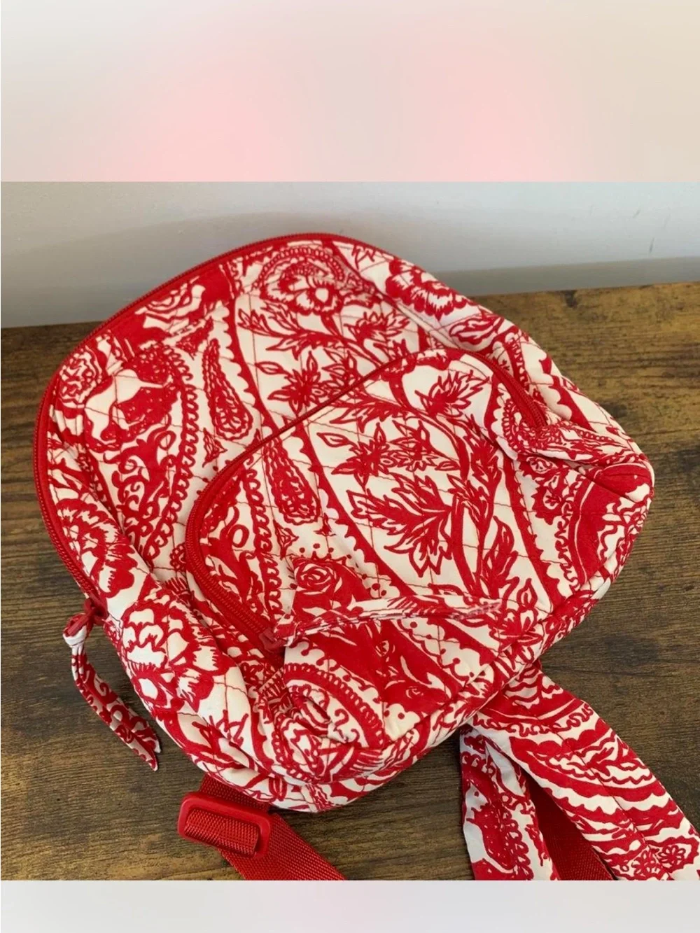 New without tag Vera Bradley red and White Paisley mini Backpack